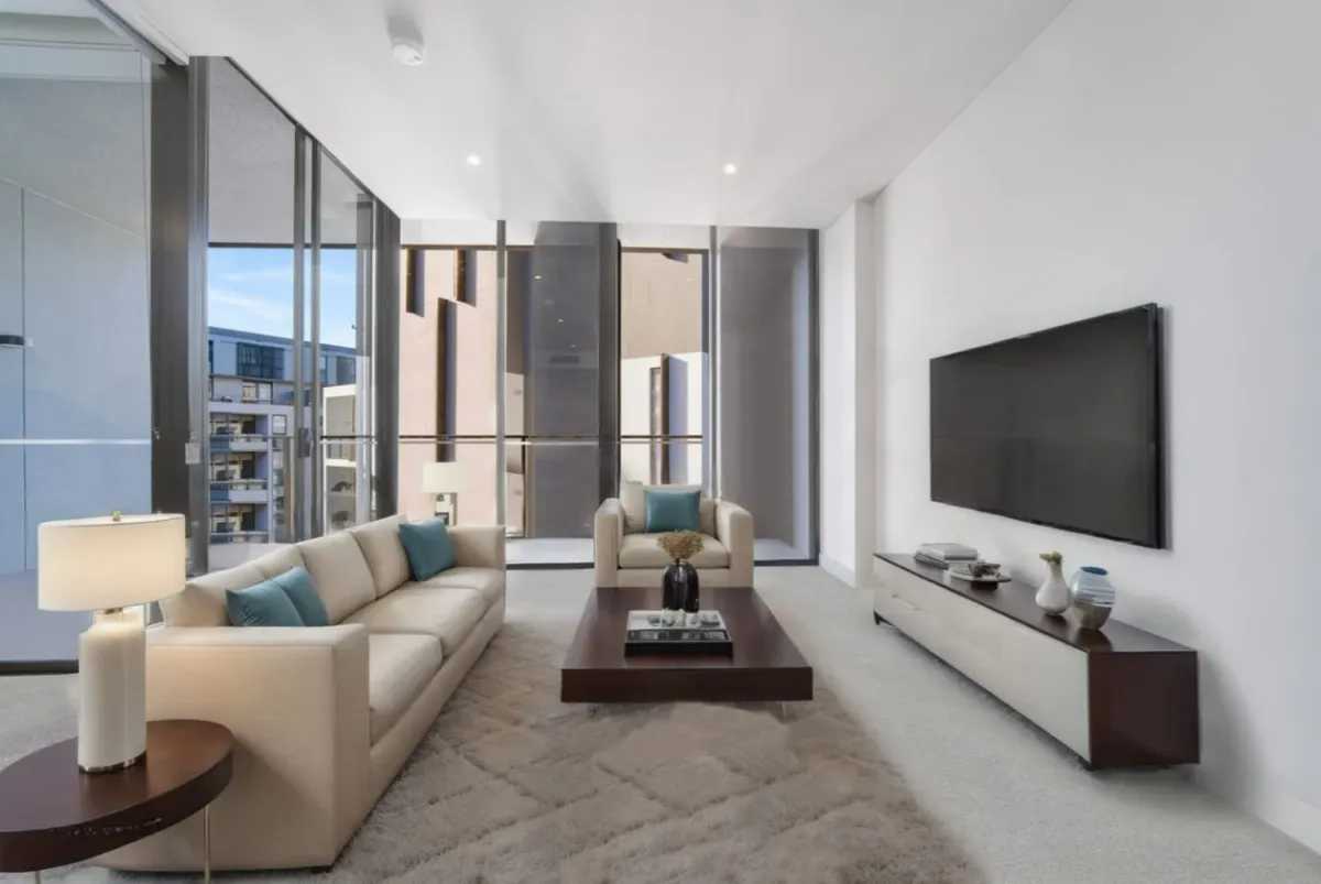 Property bought in Apartment in Forest Lodge