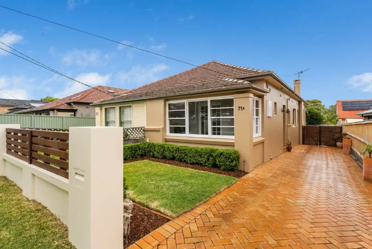 Property bought in House in Mortdale