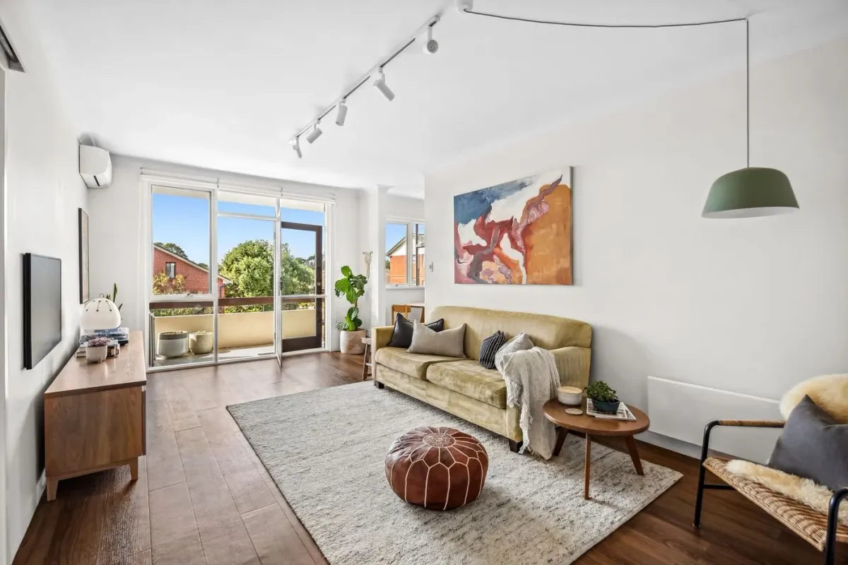 Property bought in Apartment in Ashfield