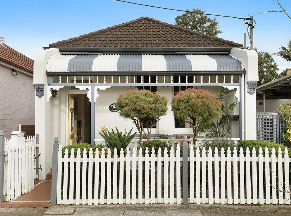 Property bought in Property in Hurlstone Park