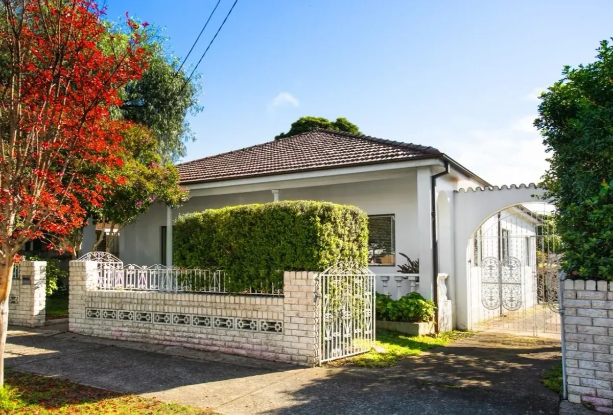 Property bought in Property in Arncliffe