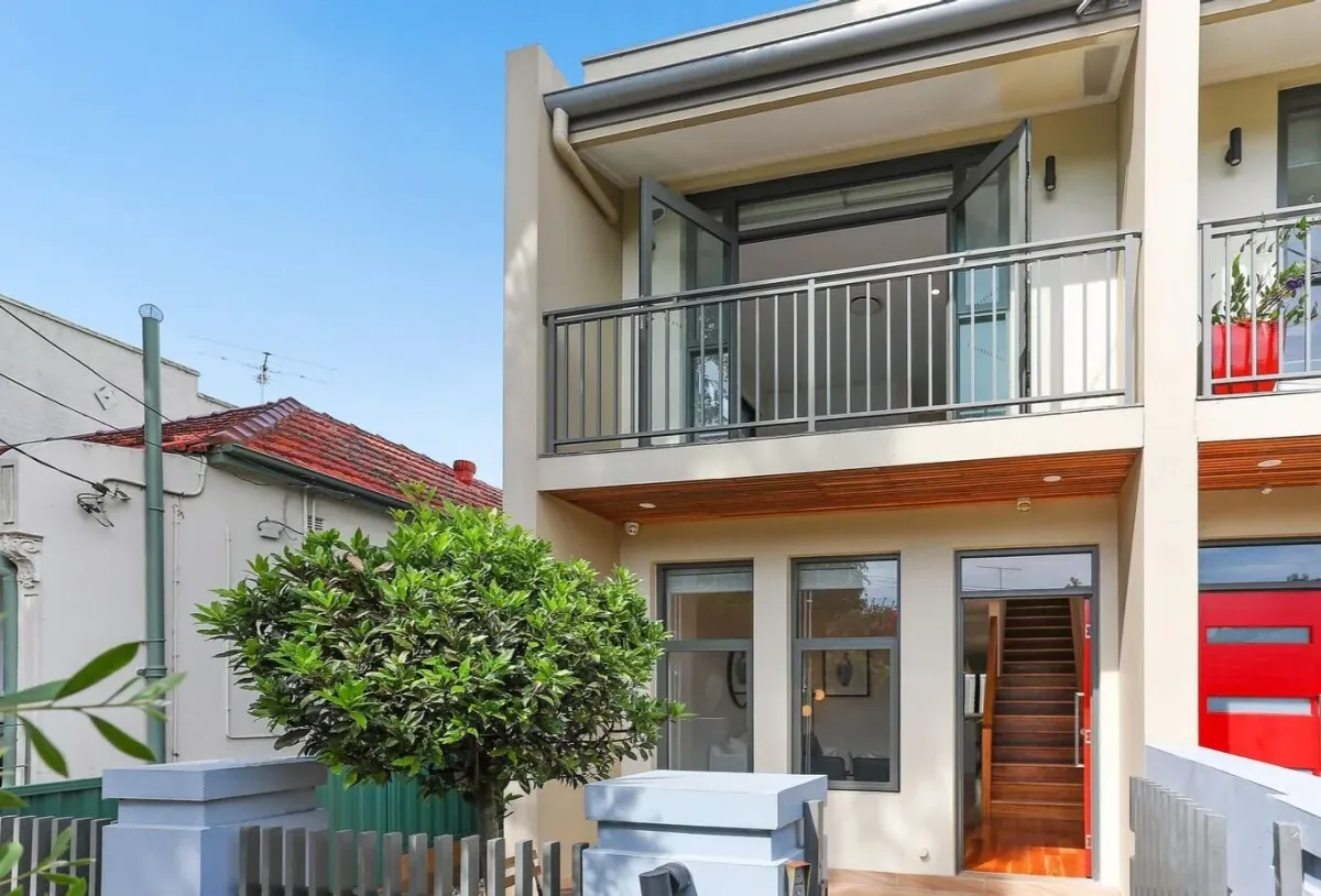 Property bought in Property in Petersham